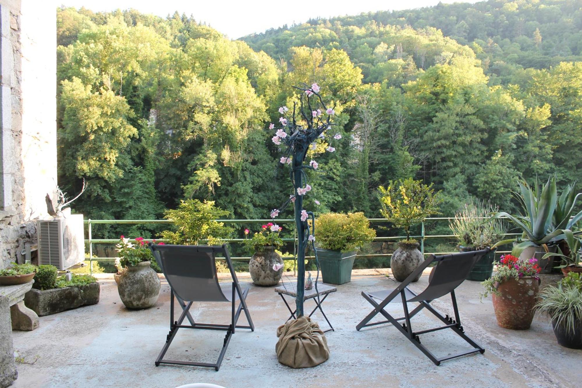 Chambre Bounty, B&B, Cuisine Privee, Lit Queen Size, Terrasse, Parking, Garage Olliergues Eksteriør bilde