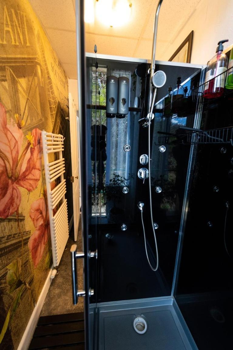 Chambre Bounty, B&B, Cuisine Privee, Lit Queen Size, Terrasse, Parking, Garage Olliergues Eksteriør bilde