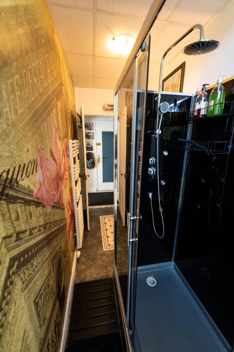 Chambre Bounty, B&B, Cuisine Privee, Lit Queen Size, Terrasse, Parking, Garage Olliergues Eksteriør bilde
